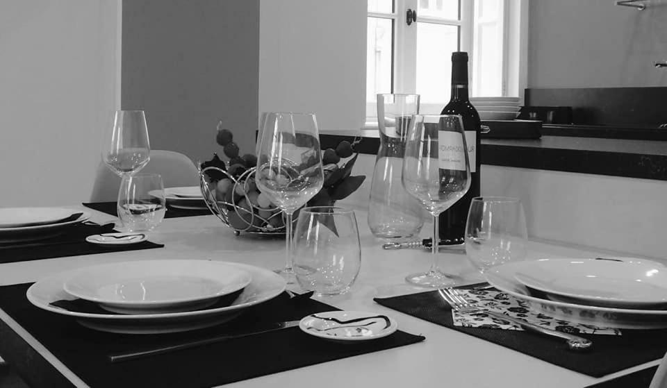 Carnot Chic Apartment Carcassonne Ngoại thất bức ảnh